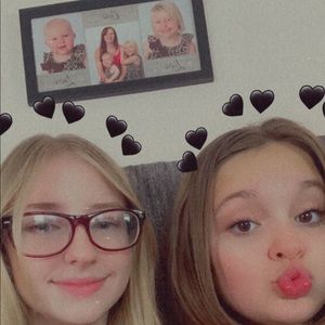 Meet your Posher, Alivia